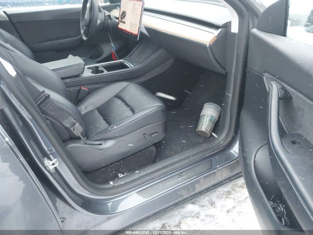 2022 TESLA MODEL Y 7SAYGDEE0NF382309 Photo 4