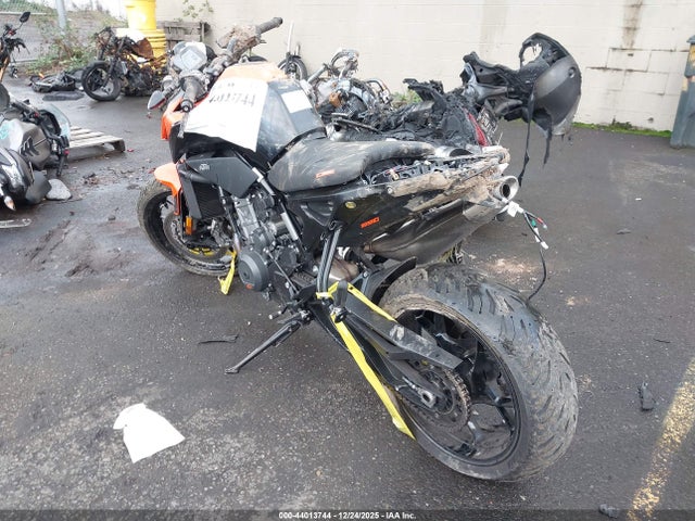 2022 KTM 890 VBKTU9401NM834020 Photo 2