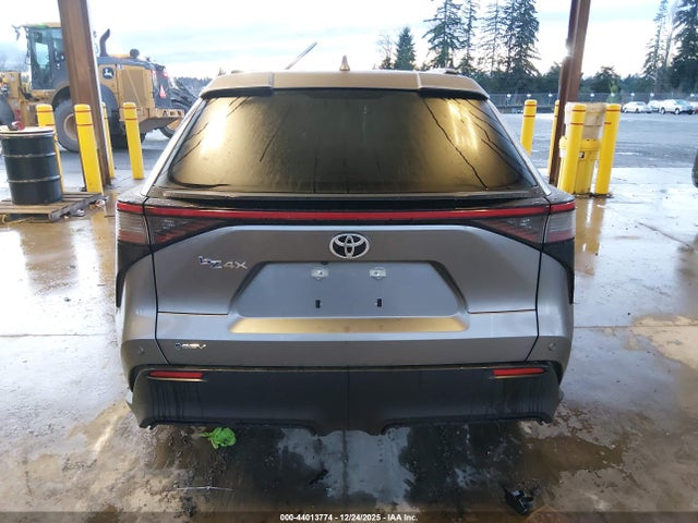 Toyota BZ4X XLE 2024 JTMAAAAA0RA054615 Image 16