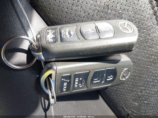 2018 MAZDA MAZDA6 JM1GL1TY7J1327374 Photo 10