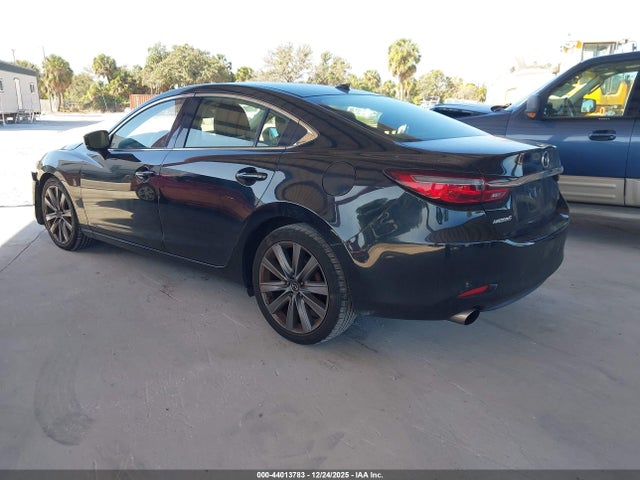 2018 MAZDA MAZDA6 JM1GL1TY7J1327374 Photo 2