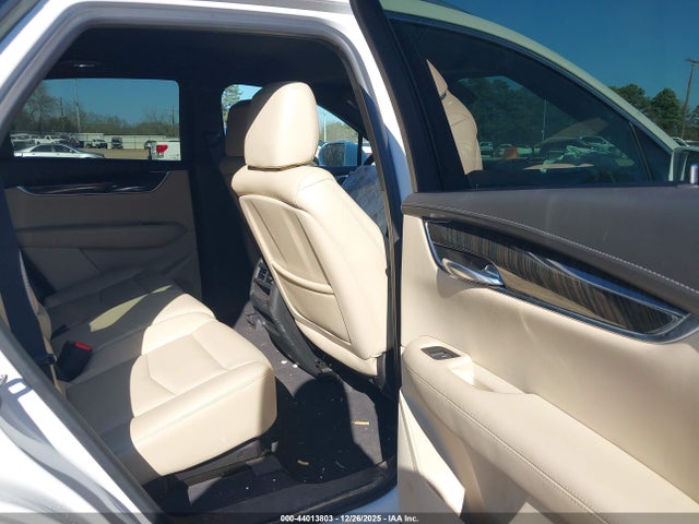 2017 CADILLAC XT5 1GYKNARS8HZ189681 Photo 7