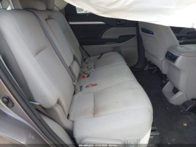 2017 TOYOTA HIGHLANDER 5TDZARFH4HS030617 Photo 7