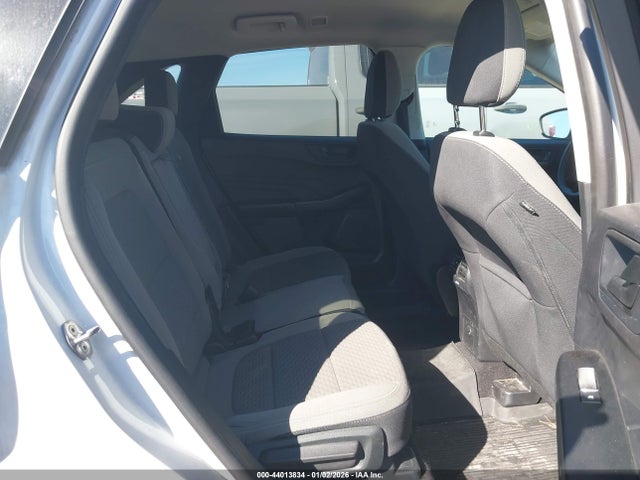 1FMCU0G61NUB56068 Ford ESCAPE SE