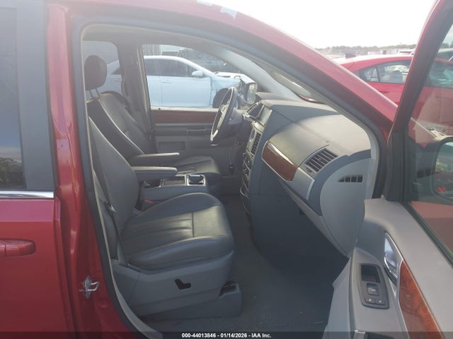 2009 Chrysler Town & Country Touring მანქანა იყიდება აუქციონზე, vin: 2A8HR54X39R581552, აუქციონის ნომერი: 44013846
