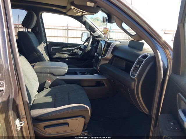 2020 RAM 1500 1C6RREFT2LN250978 Photo 4