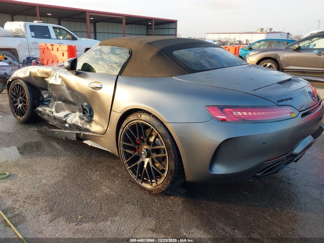 2018 MERCEDES-BENZ AMG GT C WDDYK8AA9JA015505 Photo 2