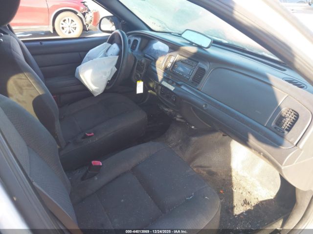 2011 FORD CROWN VICTORIA 2FABP7BV3BX166545 Photo 4