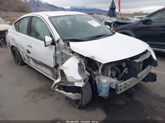 3N1CN7AP0HL838744 Nissan Versa 1.6 Sv
