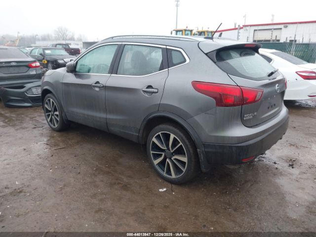 2017 NISSAN ROGUE SPORT JN1BJ1CR7HW136210 Photo 2