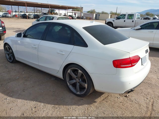 2011 AUDI A4 WAUFFAFL0BN029999 Photo 2