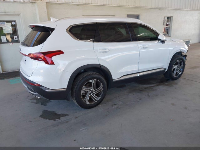 44013968 :رقم المزاد ، 5NMS24AJ1NH450071 vin ، 2022 Hyundai Santa Fe Sel مزاد بيع
