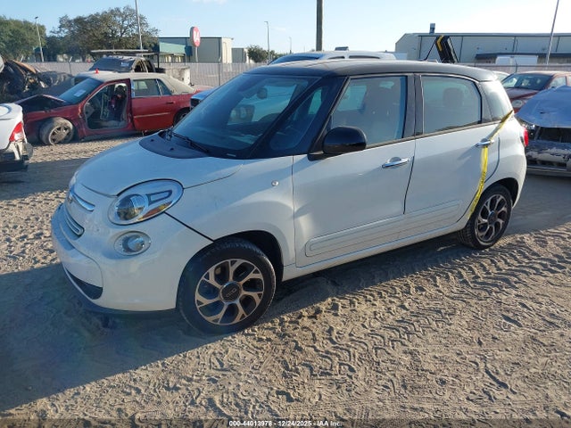 2015 FIAT 500L ZFBCFABH4FZ030081 Photo 1