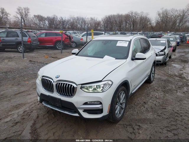 2018 BMW X3 5UXTR9C58JLC73199 Photo 1