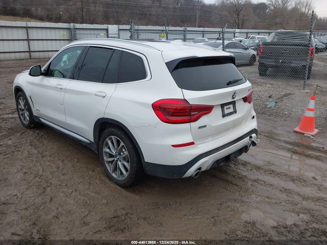 2018 BMW X3 5UXTR9C58JLC73199 Photo 2