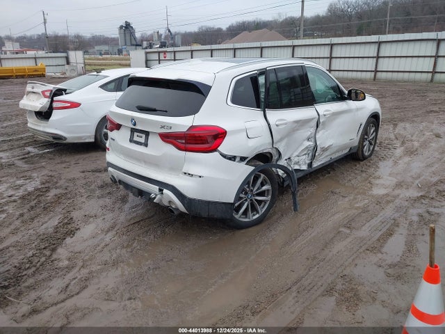 2018 BMW X3 5UXTR9C58JLC73199 Photo 3