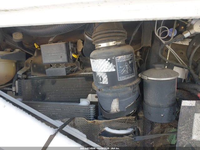 2003 Ford F550 Super Duty Stripped Chass მანქანა იყიდება აუქციონზე, vin: 1FCMF53S630A02446, აუქციონის ნომერი: 44014006