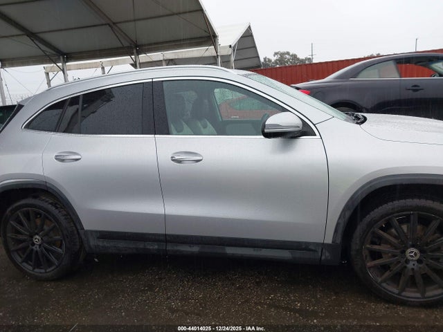 W1N4N4HB0MJ188950 Mercedes-Benz Gla 250 4matic
