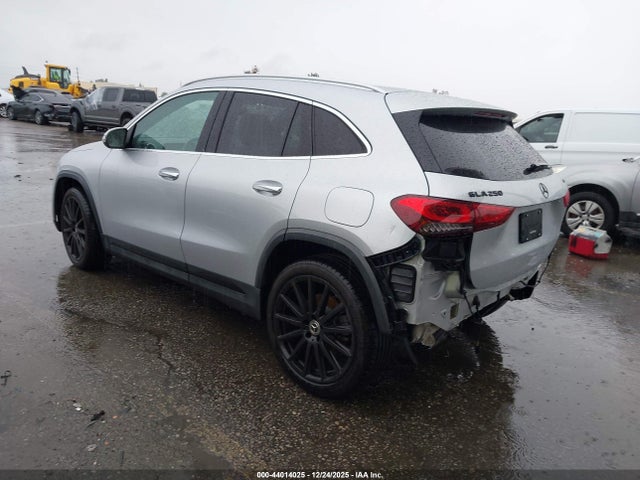 2021 MERCEDES-BENZ GLA 250 W1N4N4HB0MJ188950 Photo 2