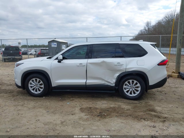 2024 Toyota Grand Highlander Hybrid Xle მანქანა იყიდება აუქციონზე, vin: 5TDACAB54RS021566, აუქციონის ნომერი: 44014089
