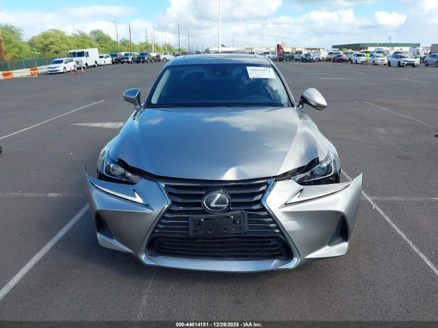 Lexus IS 200T 2017 JTHBA1D20H5060297 Image 12