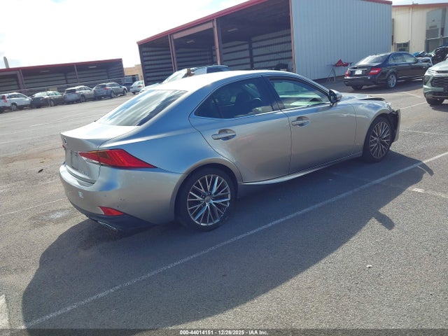 Lexus IS 200T 2017 JTHBA1D20H5060297 Image 4