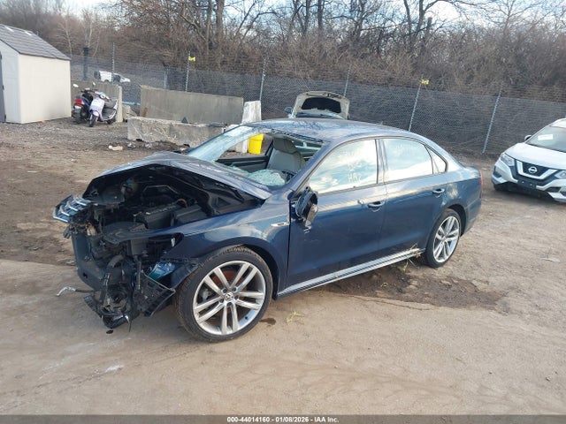 1VWAA7A3XJC045690 Volkswagen Passat