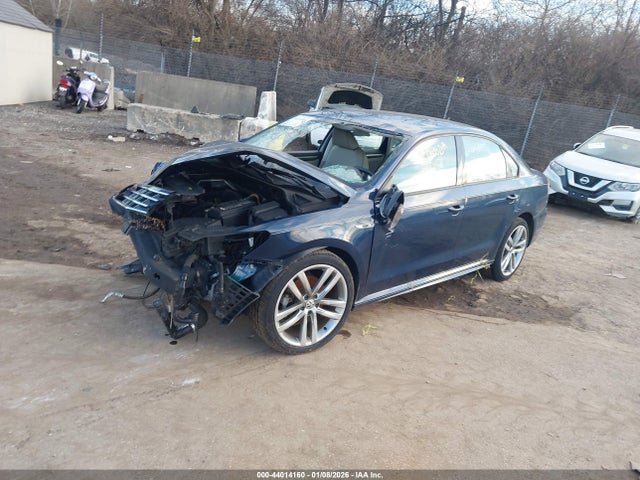 1VWAA7A3XJC045690 Volkswagen Passat