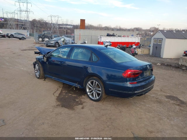 1VWAA7A3XJC045690 Volkswagen Passat
