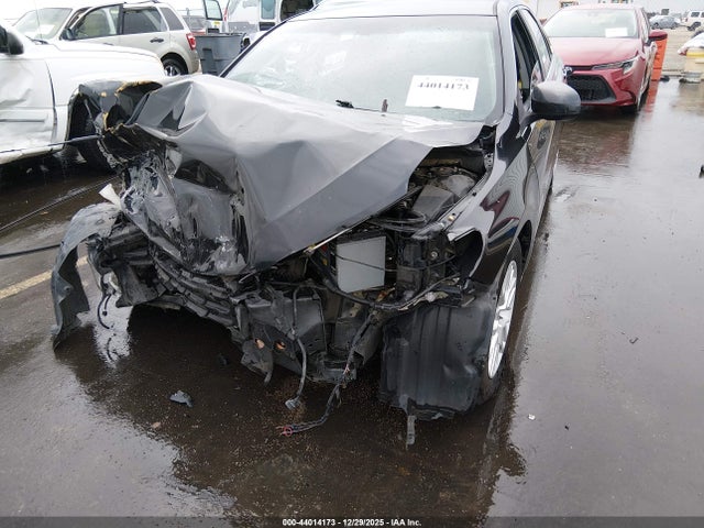 2016 Toyota Camry Le მანქანა იყიდება აუქციონზე, vin: 4T1BF1FKXGU998758, აუქციონის ნომერი: 44014173