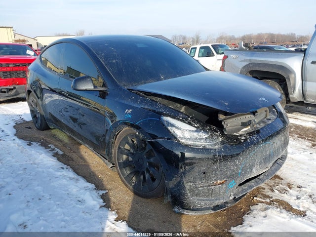 2022 TESLA MODEL Y 7SAYGDEE6NF390866 Photo 0