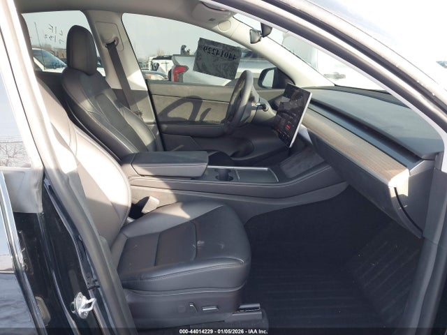 2022 TESLA MODEL Y 7SAYGDEE6NF390866 Photo 4