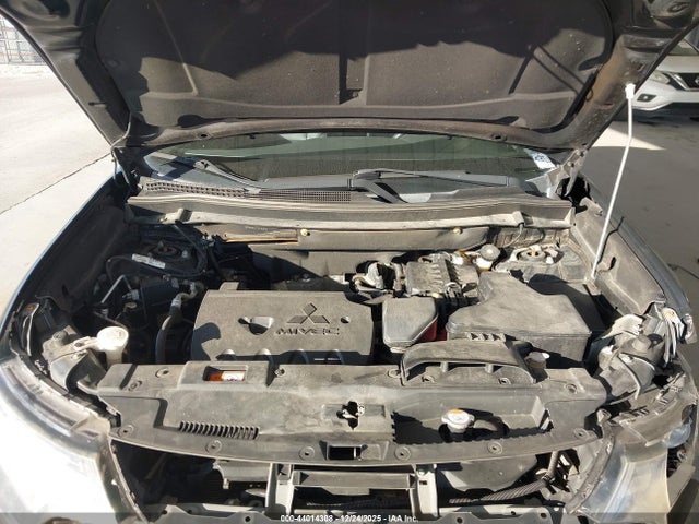 2019 MITSUBISHI OUTLANDER JA4AD3A33KZ027673 Photo 9