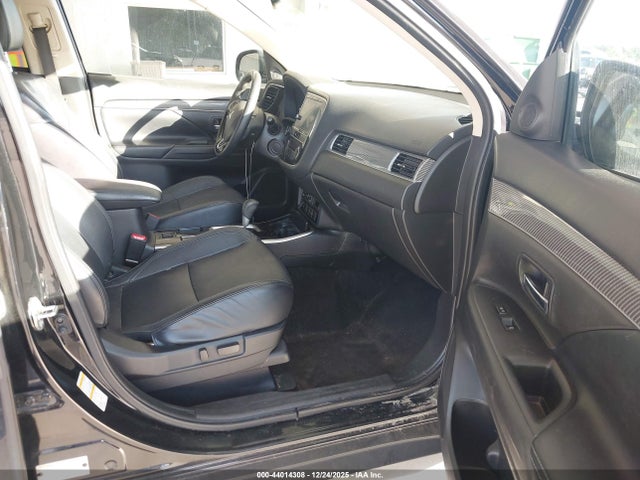 2019 MITSUBISHI OUTLANDER JA4AD3A33KZ027673 Photo 4