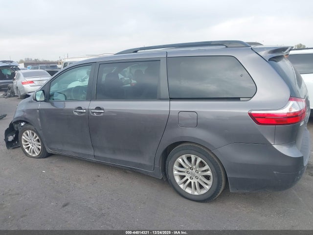 Auction sale of the 2015 Toyota Sienna Xle 8 Passenger, vin: 5TDYK3DC4FS598859, lot number: 44014321