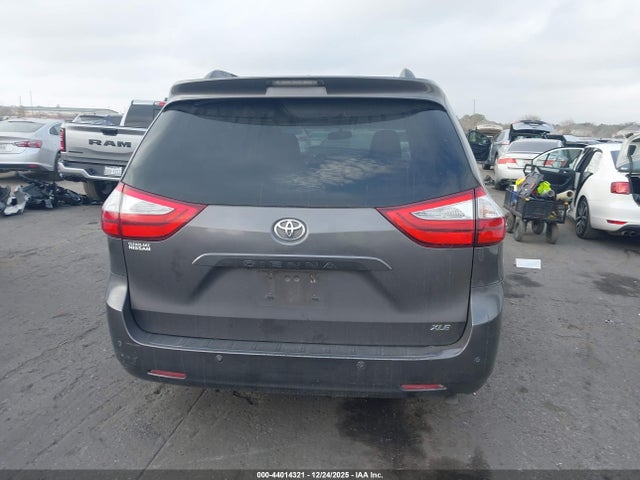Auction sale of the 2015 Toyota Sienna Xle 8 Passenger, vin: 5TDYK3DC4FS598859, lot number: 44014321