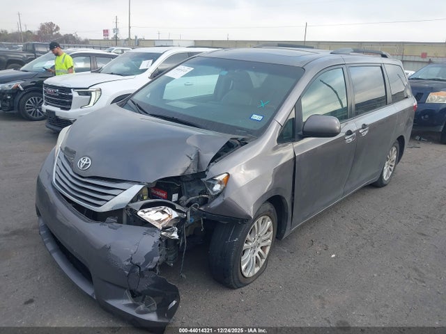 Auction sale of the 2015 Toyota Sienna Xle 8 Passenger, vin: 5TDYK3DC4FS598859, lot number: 44014321