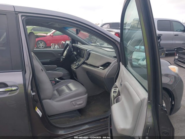 Auction sale of the 2015 Toyota Sienna Xle 8 Passenger, vin: 5TDYK3DC4FS598859, lot number: 44014321