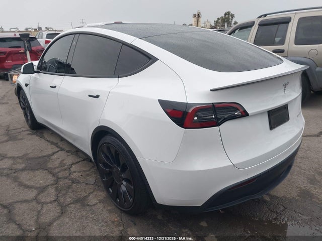 2023 TESLA MODEL Y 7SAYGDEF7PF597892 Photo 2