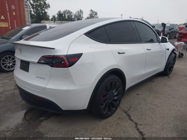 2023 TESLA MODEL Y 7SAYGDEF7PF597892 Photo 3