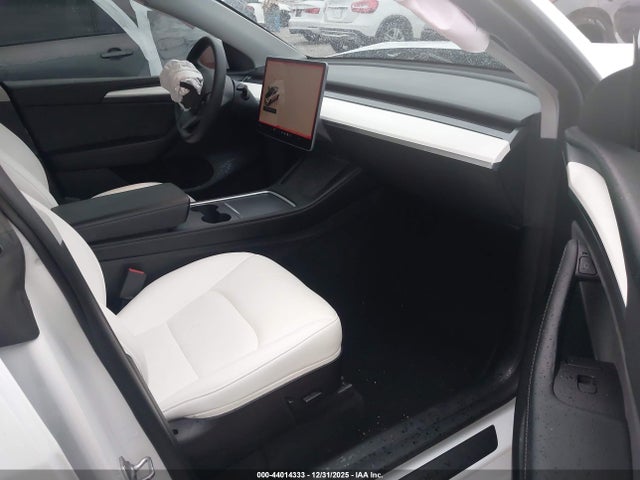 2023 TESLA MODEL Y 7SAYGDEF7PF597892 Photo 4