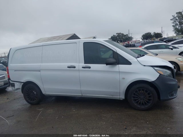 Mercedes-Benz Metris 2017 WD3PG2EA3H3257519 Image 14