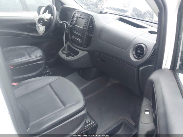2017 MERCEDES-BENZ METRIS WD3PG2EA3H3257519 Photo 4