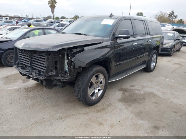 2019 CADILLAC ESCALADE ESV 1GYS4HKJ4KR303941 Photo 1