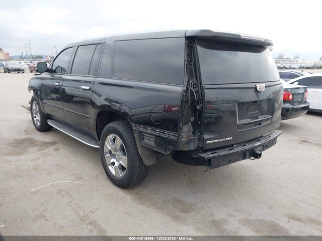 2019 CADILLAC ESCALADE ESV 1GYS4HKJ4KR303941 Photo 2