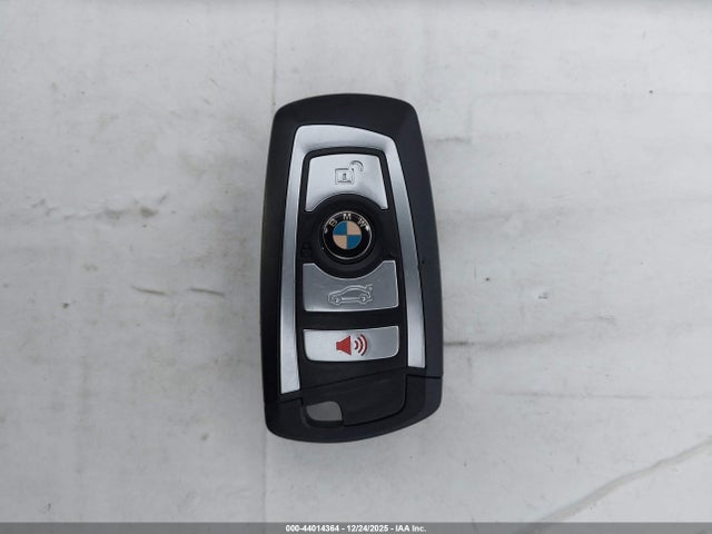 WBS3R9C58GK337005 BMW M4