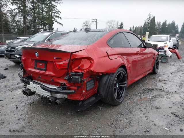 WBS3R9C58GK337005 BMW M4