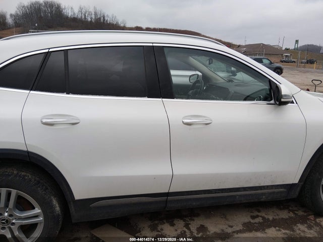 Aukcja sprzedaży 2023 Mercedes-benz Gla 250 4matic, vin: W1N4N4HB5PJ519123, numer aukcji: 44014374