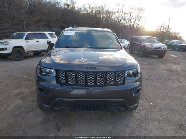 1C4RJFAG1JC256585 Jeep Grand Cherokee Altitude 4x4