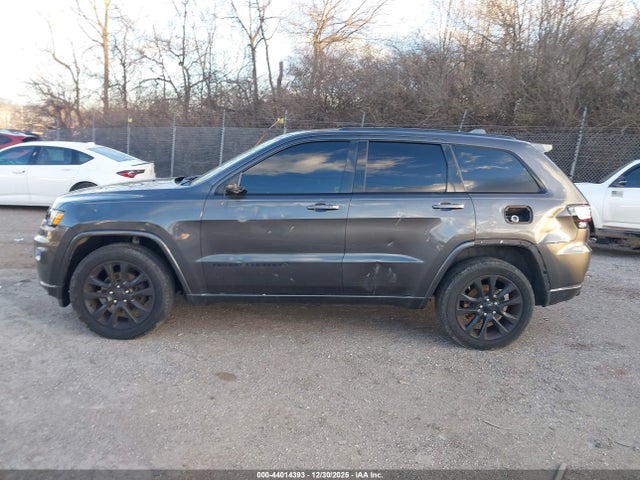 1C4RJFAG1JC256585 Jeep Grand Cherokee Altitude 4x4